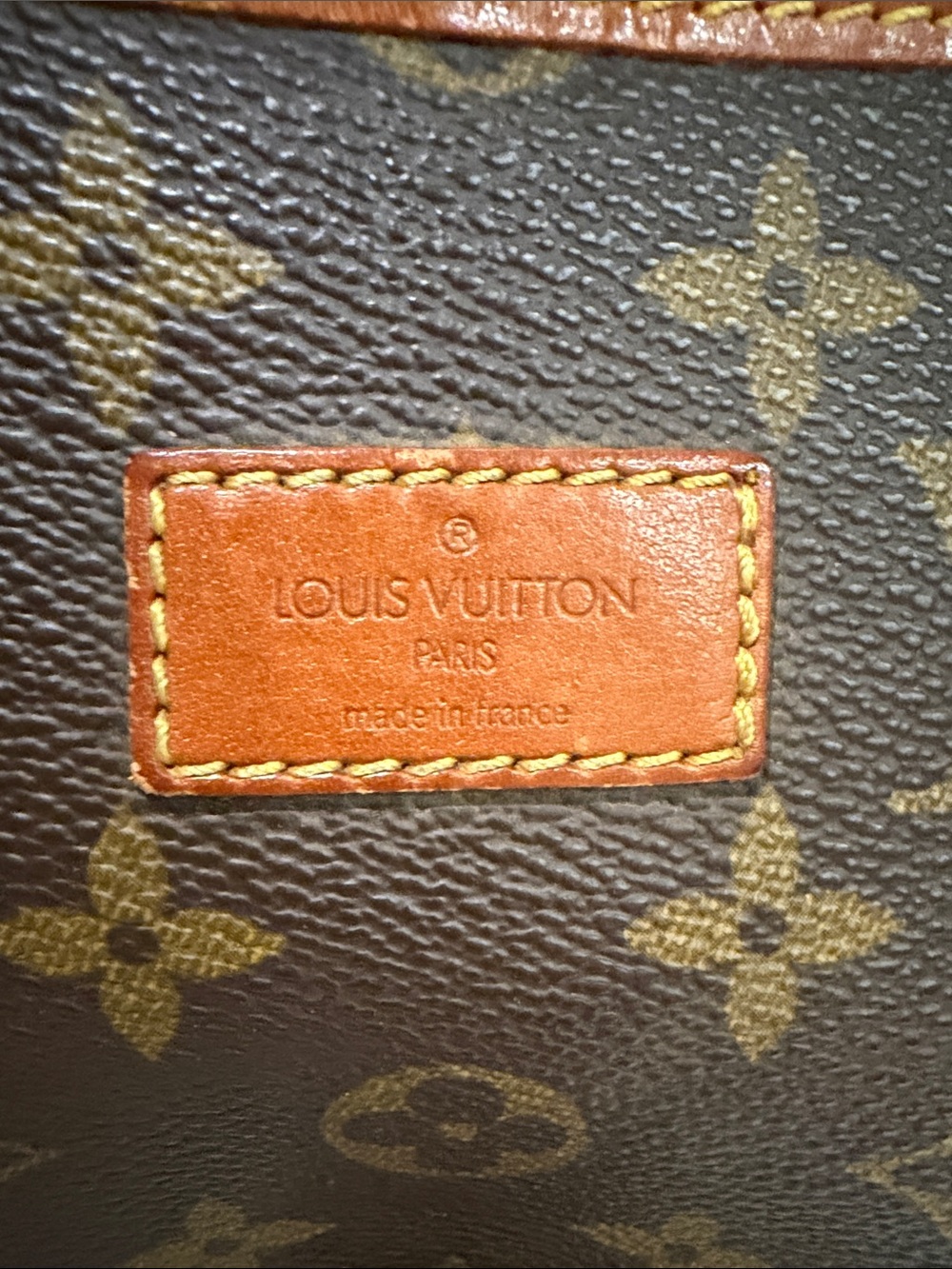 Louis Vuitton Monogram Canvas Messenger Bag - Picture 3 of 17